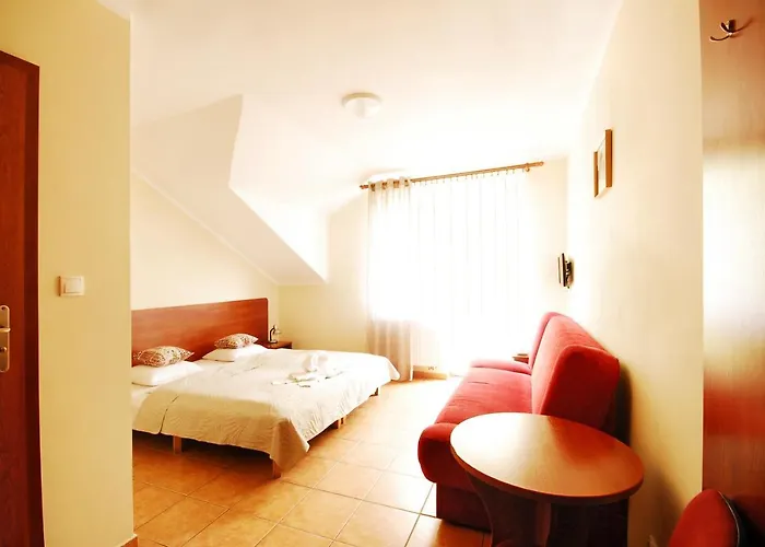 Nocleg ze śniadaniem Maja 3*